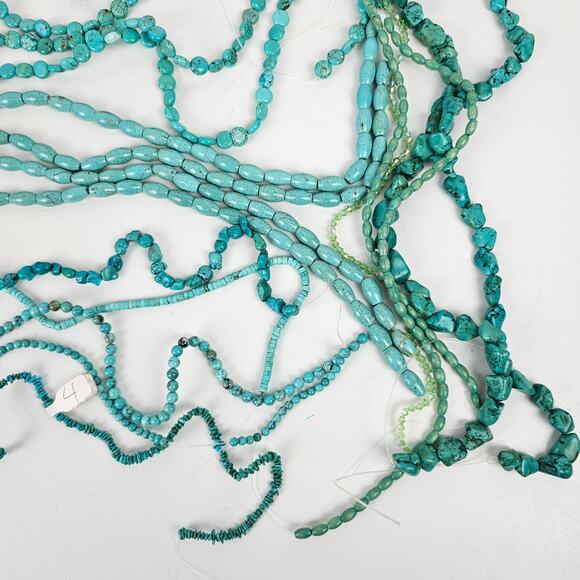 Lot new 22 strands turquoise beads various sizes shapes crafts hobbyist - Picture 4 of 6